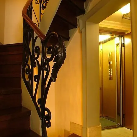 Hotel OKAPI-2
