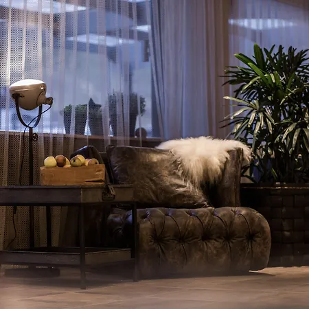 Thomsn Central Hotel & Appartements-2