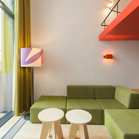 Volkshotel-2