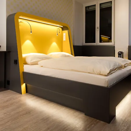 Buddy Hotel-2