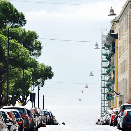 Relais Piazza Del Plebiscito B&B-3