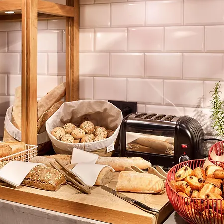 Park Inn By Radisson Brussels Airport-3