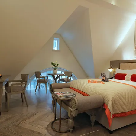 The Lalit London-2
