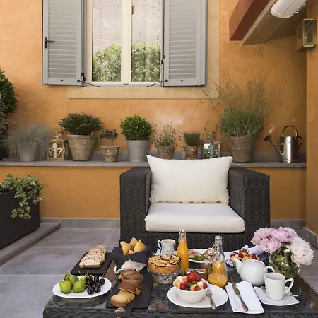 Hotel De' Ricci - Small Luxury Hotels Of The World-3