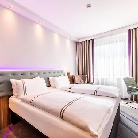 Premier Inn Essen City Limbecker Platz-2