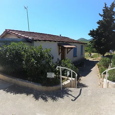 Les Volets Rouges - Hotel Cassis - Situe Dans Le Parc National Des Calanques - Parking Gratuit-3