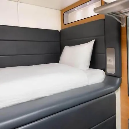 YOTELAIR Amsterdam Schiphol Transit Hotel-2