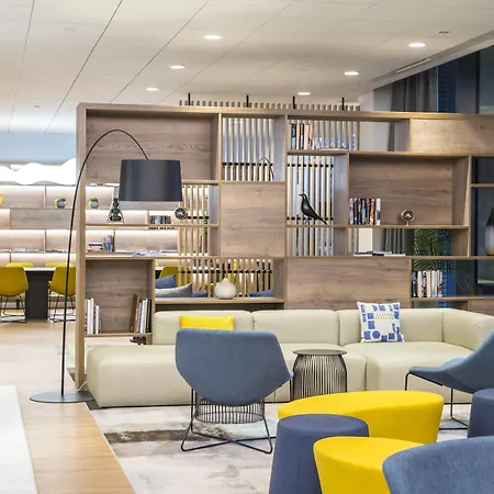 Courtyard By Marriott Edinburgh West-2