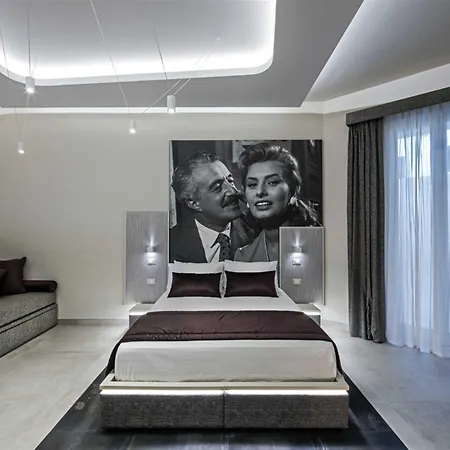 Via Veneto Luxury Suites-3