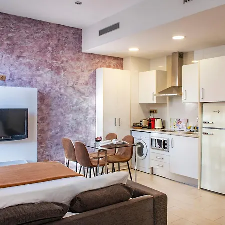 Aparthotel Rambla108-2