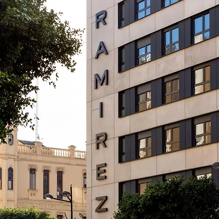 Ramirez Flats Valencia-3