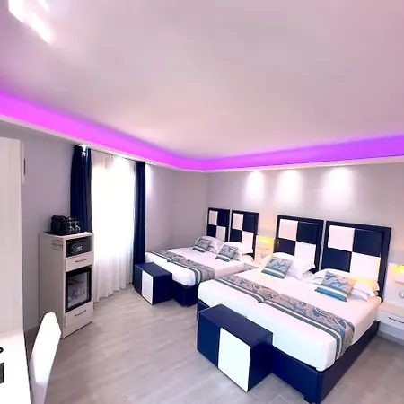 The One Boutique Hotel & Private Spa Roma (Adults Only)-3