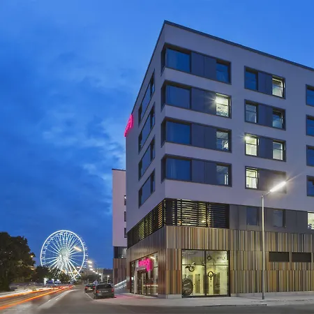 Moxy Munich Ostbahnhof-3