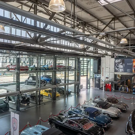 V8 Hotel Koeln At Motorworld-2