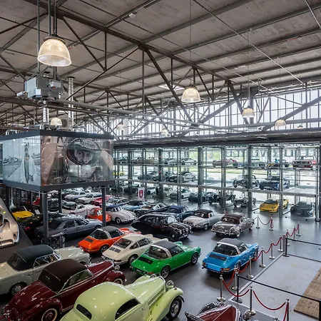V8 Hotel Koeln At Motorworld-3