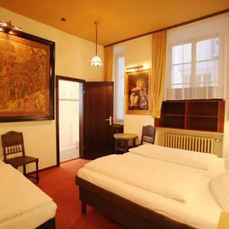 Burg-Hotel & Hostel Cochem-2