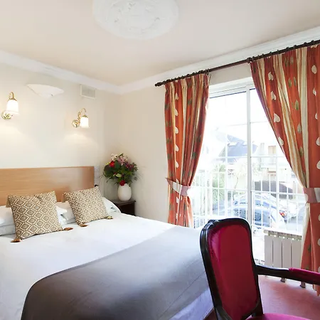 The Leeson Lodge-3