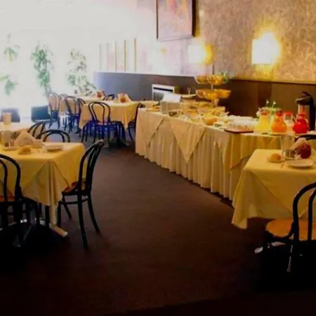 Hotel Gamma-2