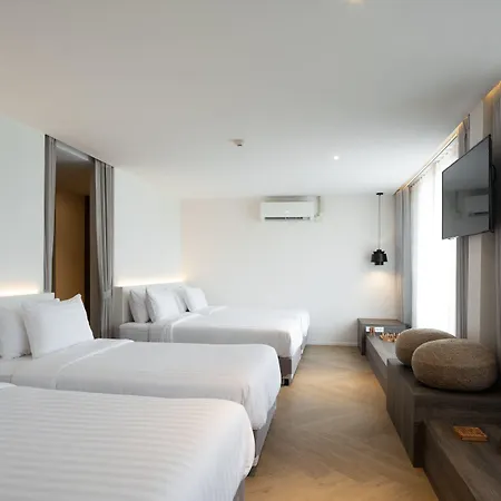 Stay Plus Hotel Bangkok-3
