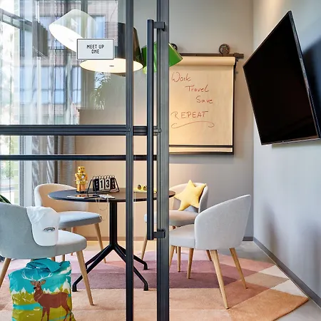 Moxy Cologne Muelheim-2