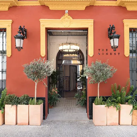 Honest Sevilla Hotel-2