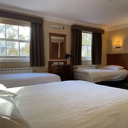 Orchard Hotel-2