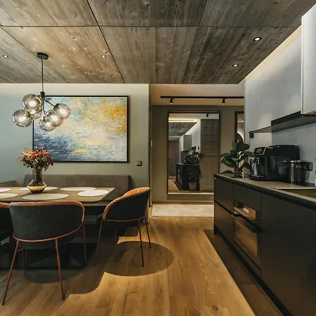 The Black Eagle Luxury Appartements-3