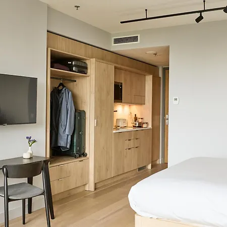 Wilde Aparthotels Amsterdam Noord-2