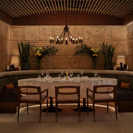 Taj 51 Buckingham Gate Suites And Residences-3