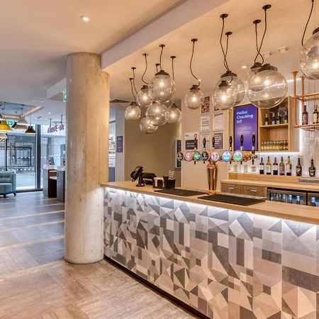 Premier Inn Dublin City Gloucester St South-3