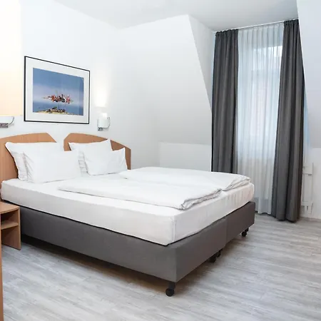 Astor & Aparthotel-3