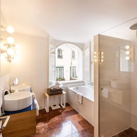 Small Luxury Hotel Goldgasse-3