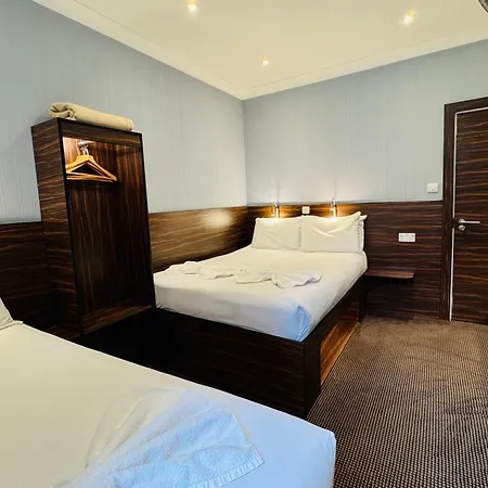 Crestfield Hotel-3