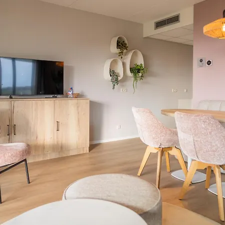 Strandhotel Buren aan Zee-2