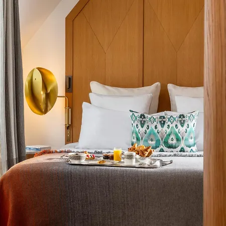 Hotel Vernet Champs Elysees Paris-2