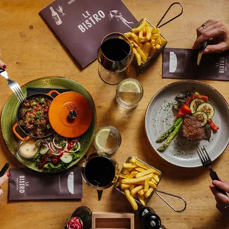 Le Bistro-3