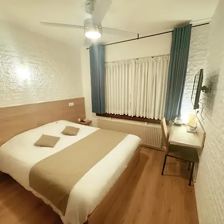 Hotel Dordrecht-3