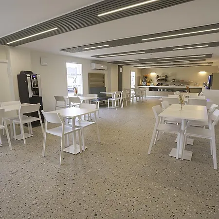 Kyriad Montpellier Sud - Lattes-3