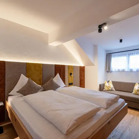 Hotel Garni Mirabell-3