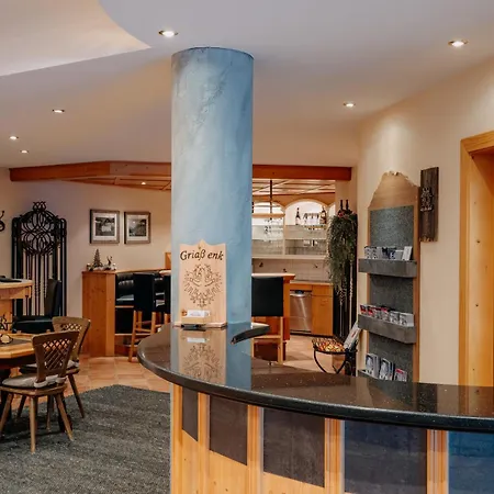 Hotel Garni Alpenhof-2