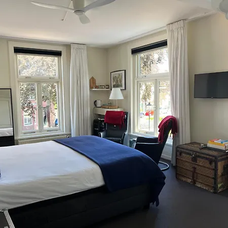 Room One-Twenty-One-3