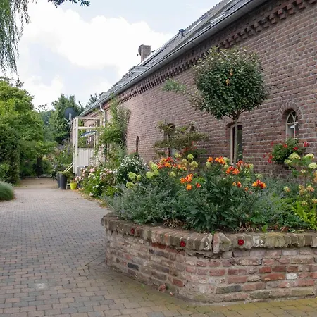 B&B Reveille-3