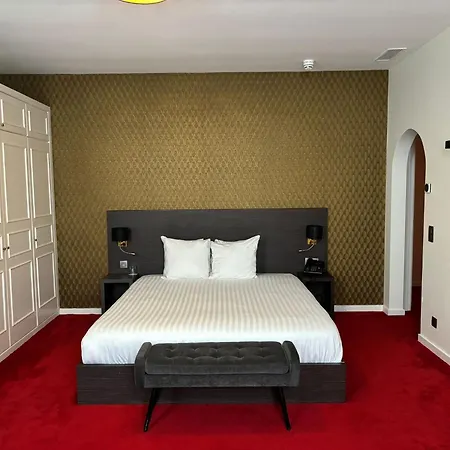La Bourse Hotel-2