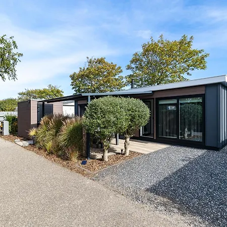 Welcome in - Beachhouse Renesse 2645 aan de duinen - Camping Julianahoeve-2