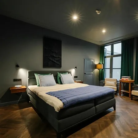 Hotel 1635-3