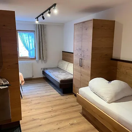 Hotel Garni Tyola-2
