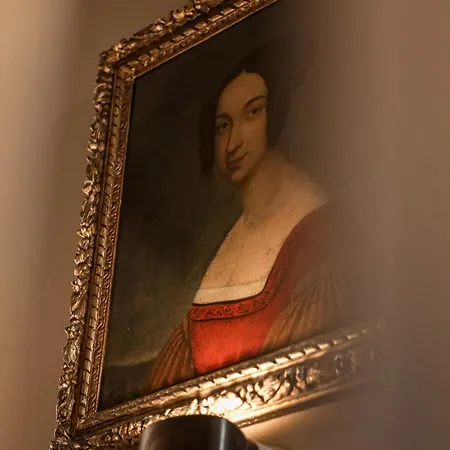 Henrys Townhouse Marylebone, London-3