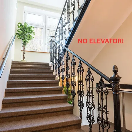 Hotel Schoenbrunn By Vienna Living Apartments-3
