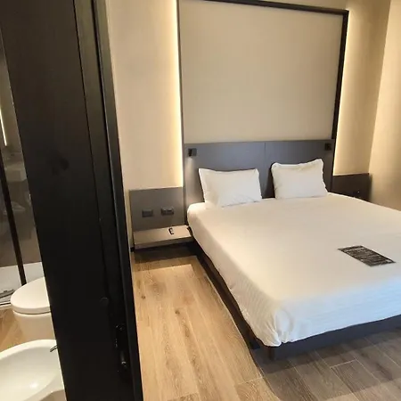 Kira Suites Hotel Milano-2