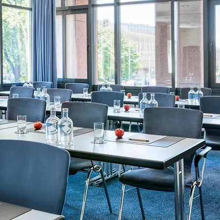 Hotel Freiburg City Center By Leonardo Hotels-3